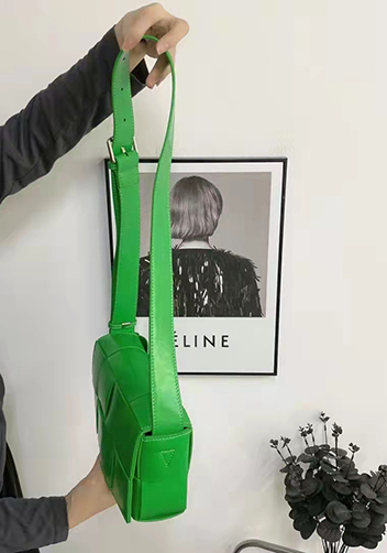 Mia 8 Square Leather Shoulder Bag Green Parakeet