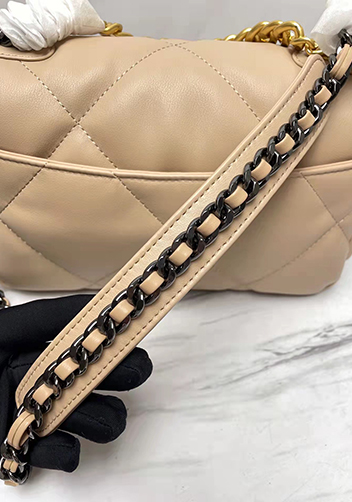 Adele Lilia Flap Small Bag Rectangular Hardware Beige