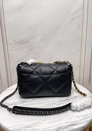 Adele Lilia Flap Small Bag Rectangular Hardware Black