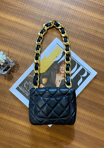 Adele Flap Mini Lambskin Chain Bag Black