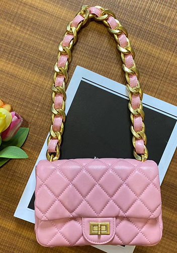 Adele Flap Small Lambskin Chain Bag Pink