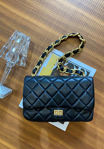 Adele Flap Medium Lambskin Chain Bag Black