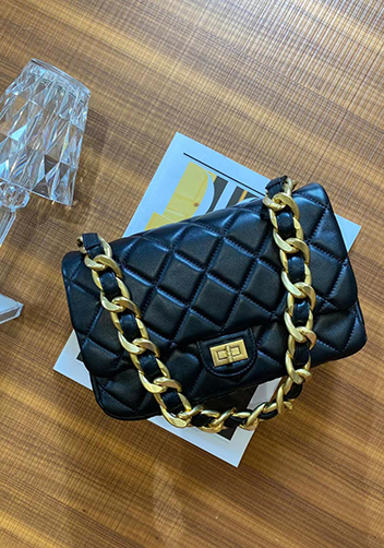 Adele Flap Medium Lambskin Chain Bag Black