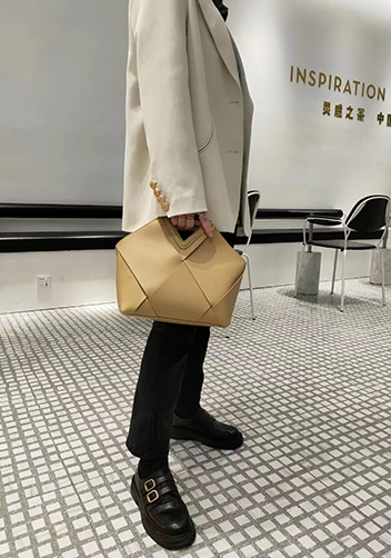 Euclid Medium Woven Bag Beige