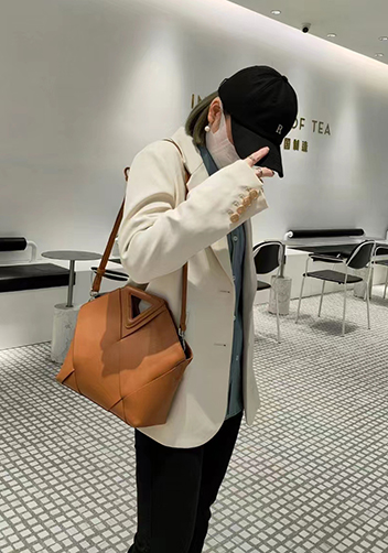 Euclid Medium Woven Bag Camel