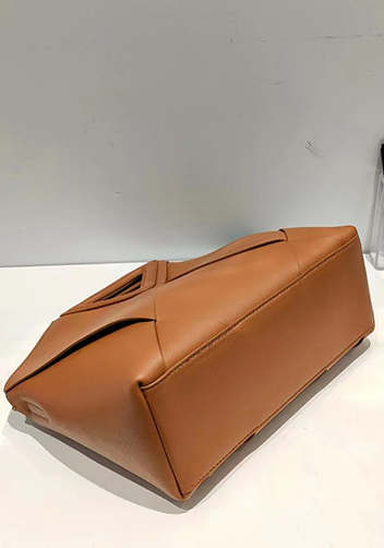 Euclid Medium Woven Bag Camel