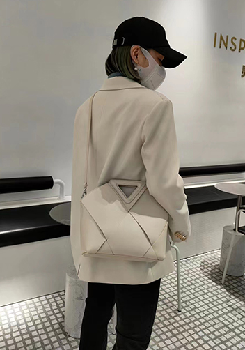 Euclid Medium Woven Bag Cream