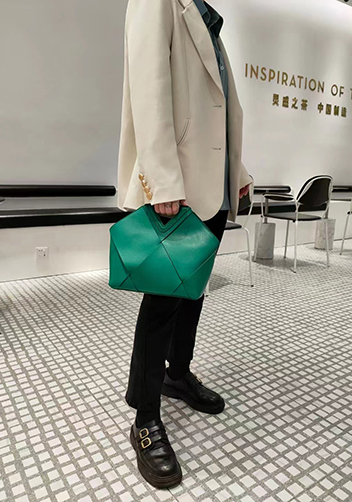 Euclid Medium Woven Bag Green