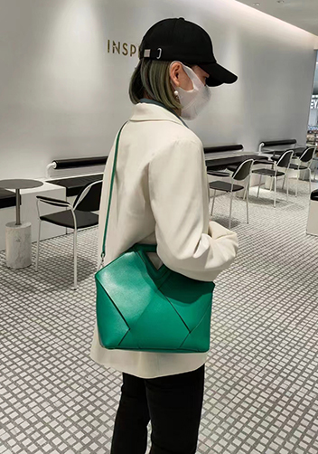Euclid Medium Woven Bag Green