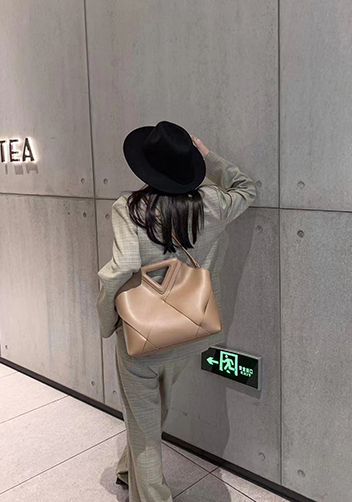Euclid Large Woven Bag Beige