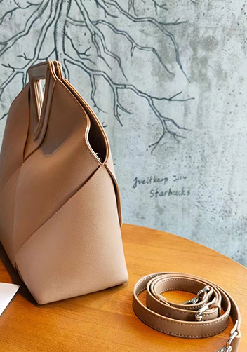 Euclid Large Woven Bag Beige