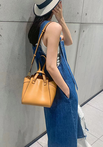 Adrienne Multifunctional Leather Bag Camel