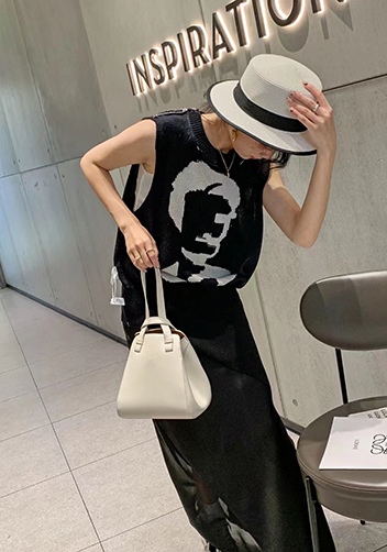 Adrienne Multifunctional Leather Bag Cream