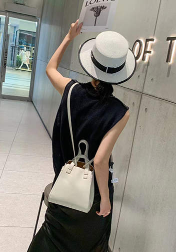 Adrienne Multifunctional Leather Bag Cream