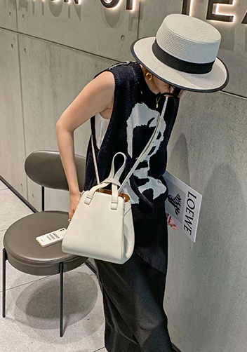 Adrienne Multifunctional Leather Bag Cream