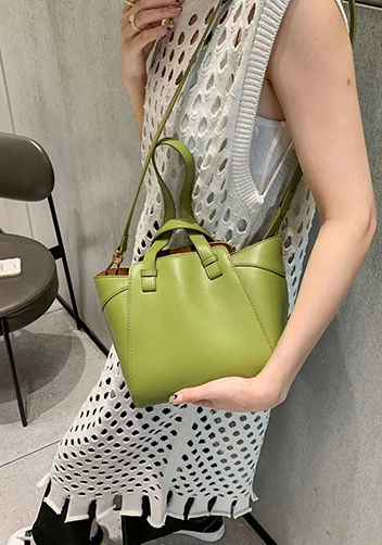 Adrienne Multifunctional Leather Bag Green
