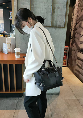 Mia Woven Small Leather Shoulder Bag Black