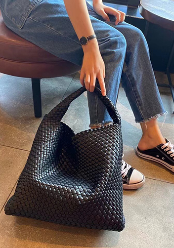 Mia Hobo Woven Single Handle Tote Black