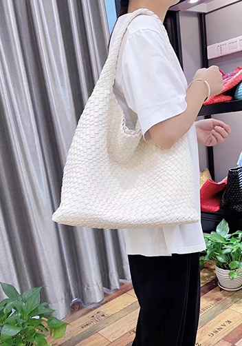 Mia Hobo Woven Single Handle Tote White