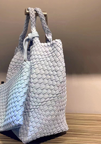 Mia Woven Tote With Pochette White