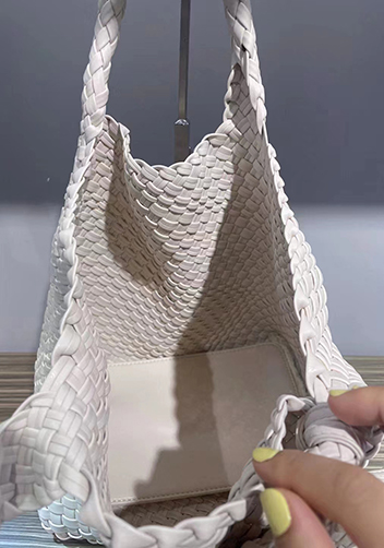 Mia Woven Tote With Pochette White