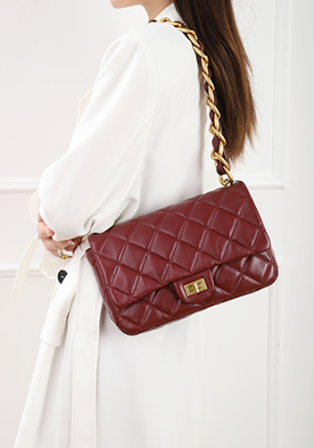 Adele Classic Flap Medium Lambskin Chain Bag Burgundy