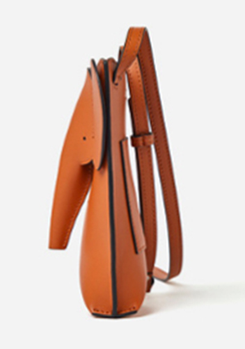 THE ELEPHANT POCKET SHOULDER LEATHER BAG BROWN