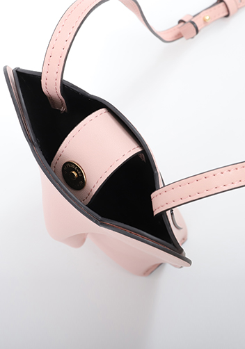 THE ELEPHANT POCKET SHOULDER LEATHER BAG PINK