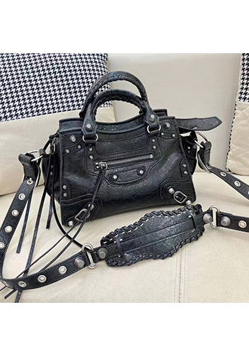 The Route 66 Brushed Leather Medium Tote Black