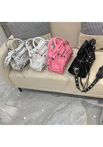 The Route 66 Brushed Leather Medium Tote Pink