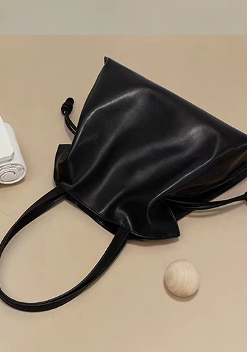 SALSA LEATHER SHOULDER BAG BLACK