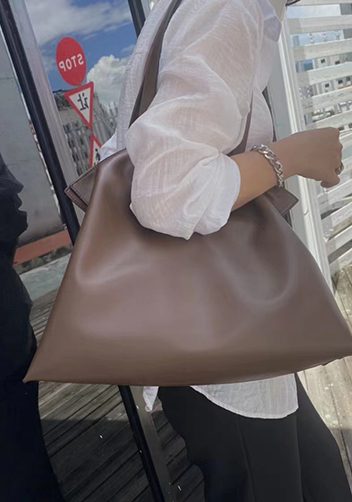 SALSA LEATHER SHOULDER BAG CHOCO