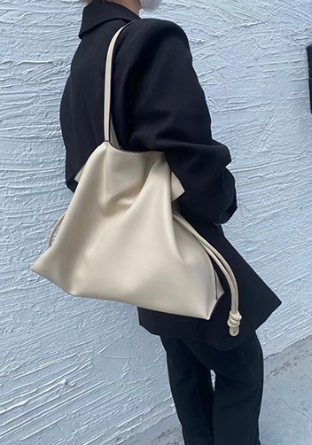 SALSA LEATHER SHOULDER BAG CREAM