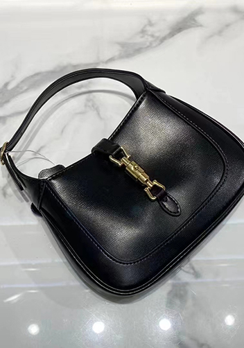 Daphne Leather Shoulder Bag Small Black