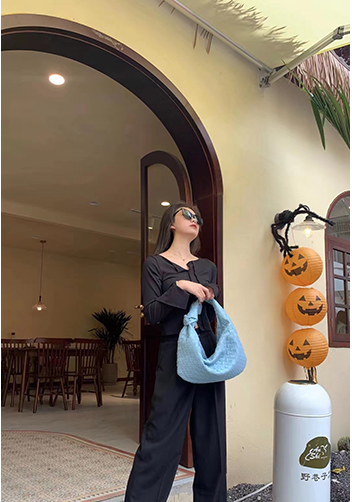 Dina Medium Knotted Intrecciato Leather Tote Blue