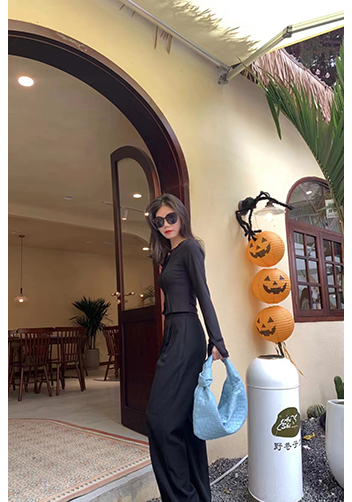 Dina Medium Knotted Intrecciato Leather Tote Blue