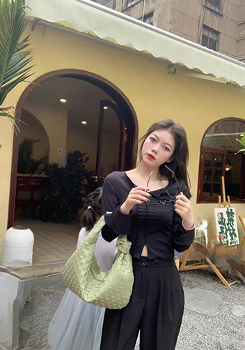 Dina Medium Knotted Intrecciato Leather Tote Green