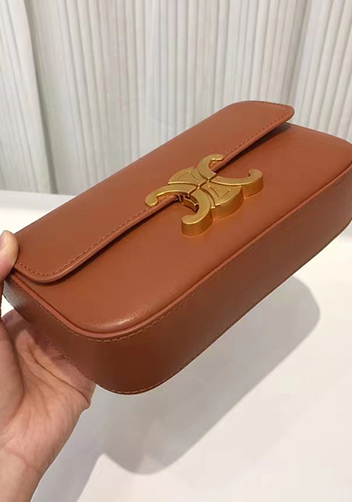 Yuga Leather Chain Shoulder Bag Camel