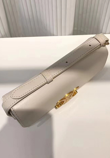 Yuga Leather Shoulder Bag Cream