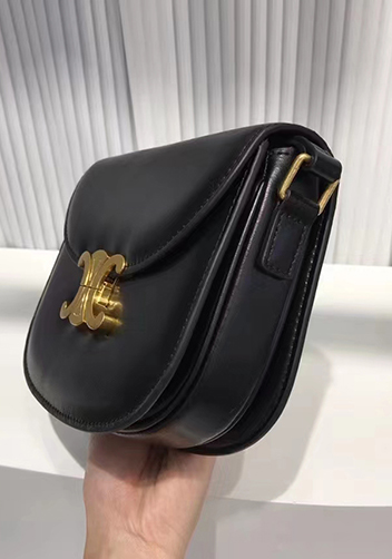 Yuga Leather Saddle Shoulder Bag Black