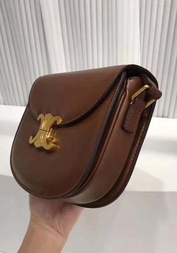 Yuga Leather Saddle Shoulder Bag Brown