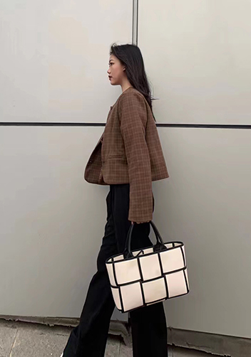 Mia Woven Canvas 6 Squares Tote Black