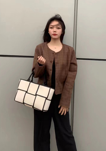 Mia Woven Canvas 6 Squares Tote Black