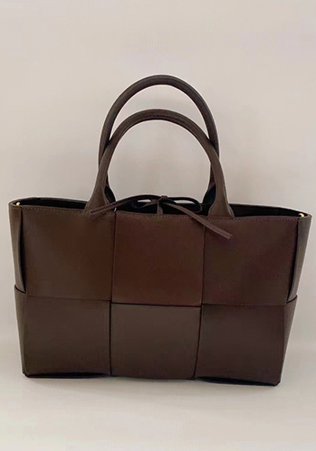 Mia Woven Leather 6 Squares Tote Choco