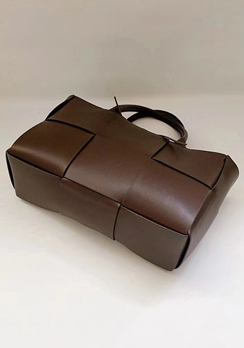 Mia Woven Leather 6 Squares Tote Choco