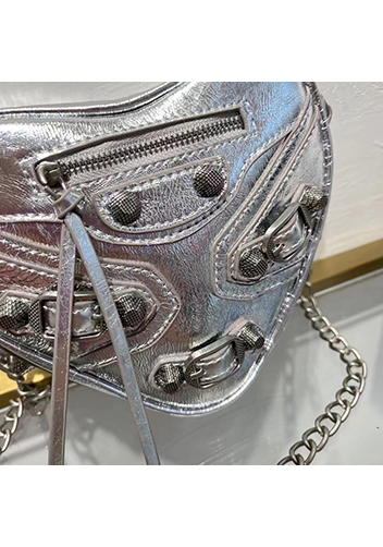 The Route 66 Leather Heart Shoulder Bag Silver