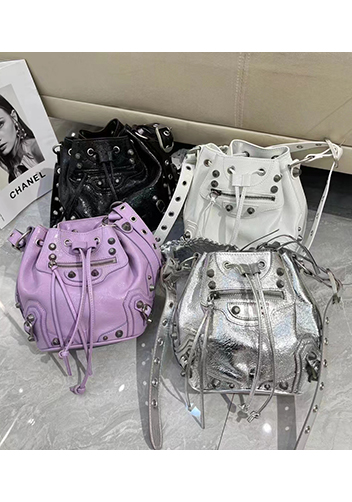 The Route 66 Leather Bucket Shoulder Bag Black