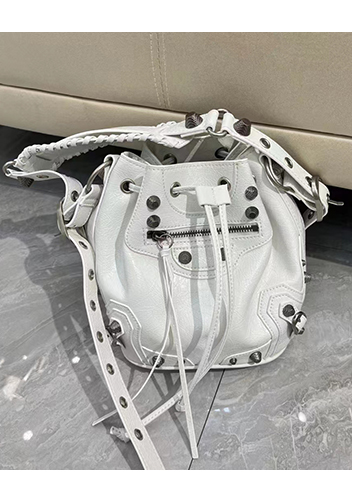 The Route 66 Leather Bucket Shoulder Bag White