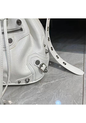 The Route 66 Leather Bucket Shoulder Bag White