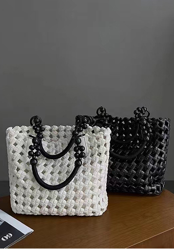 Mia Hollowing Woven Shoulder Bag Black